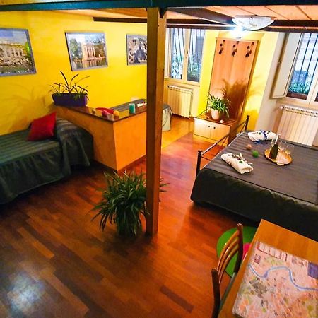 ホテル A Casa Simpatia - A Richiesta Parcheggio Gratuito ! ローマ エクステリア 写真