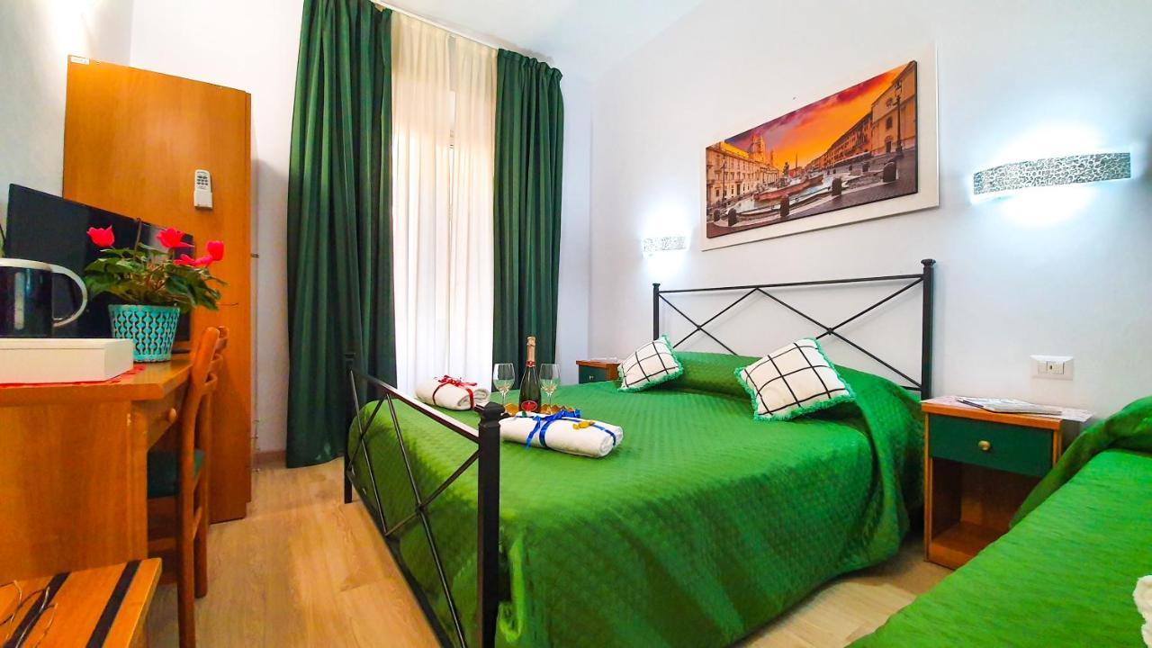 ホテル A Casa Simpatia - A Richiesta Parcheggio Gratuito ! ローマ エクステリア 写真