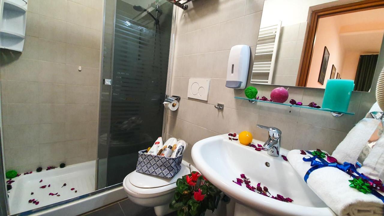 ホテル A Casa Simpatia - A Richiesta Parcheggio Gratuito ! ローマ エクステリア 写真
